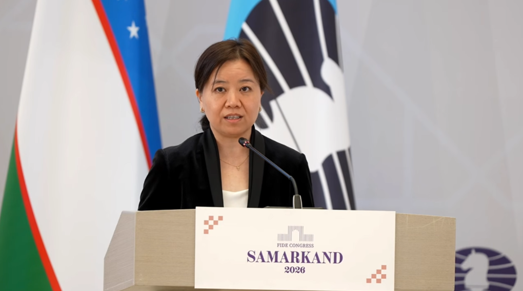 通过面对面、电话、邮件、传真、论坛等多种途径为玩家提供快捷的服务。相关图片