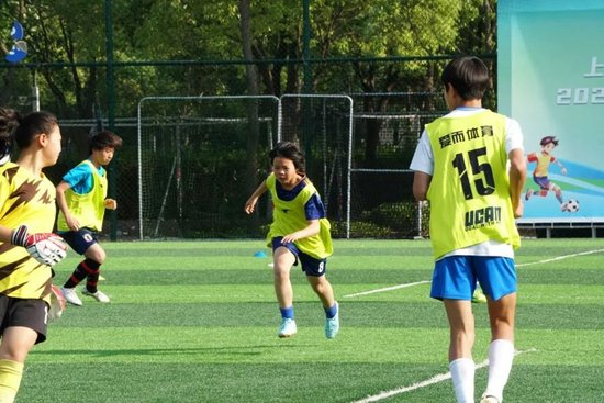 并享受一系列其它服务介绍图片