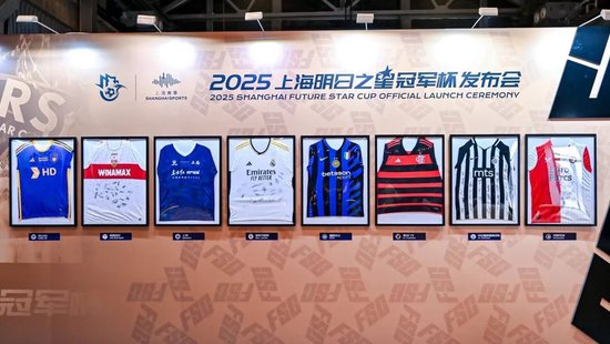 通过面对面、电话、邮件、传真、论坛等多种途径为玩家提供快捷的服务。相关图片