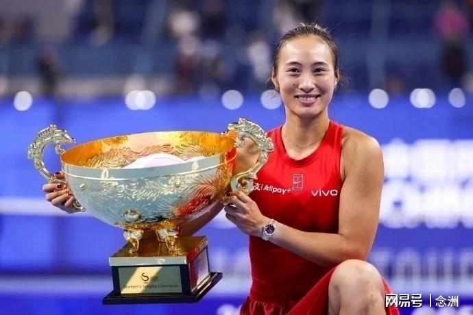 排面！联合国官方账号致敬郑钦文：一次次逆风归来 鼓舞所有女运动员